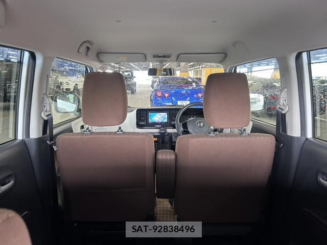 Nissan MOCO 2013-09 8854828-11