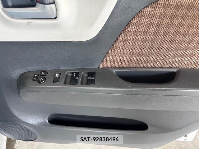 Nissan MOCO 2013-09 8854828-15