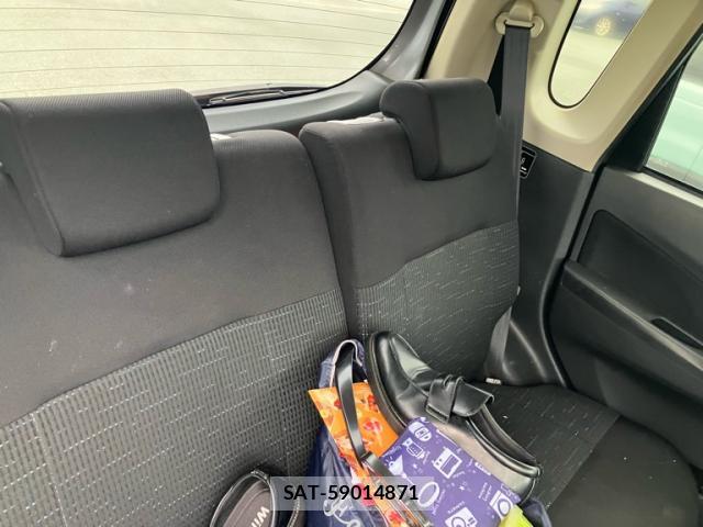 Daihatsu MOVE 2013-09 8854564-7