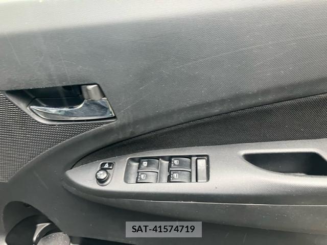 Daihatsu MOVE 2011-08 8854902-9