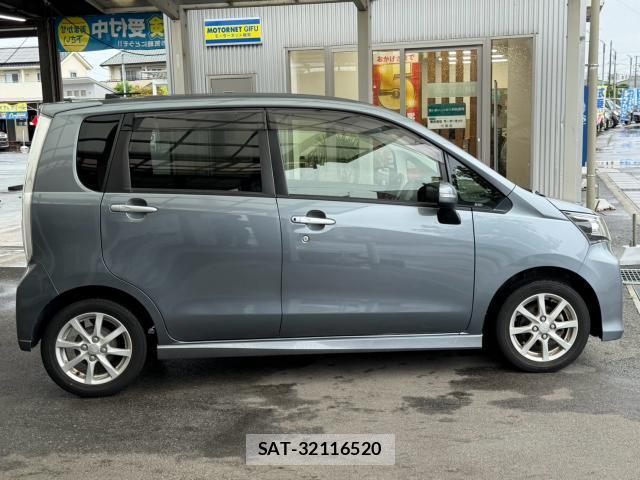 Daihatsu MOVE 2013-11 8855124-3