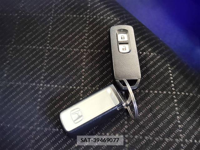 Honda N-ONE 2013-08 8854876-17