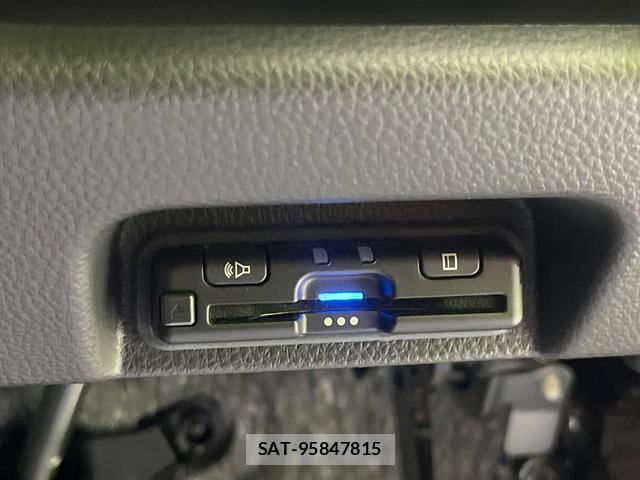 Honda N-VAN 2025-11 8853832-6
