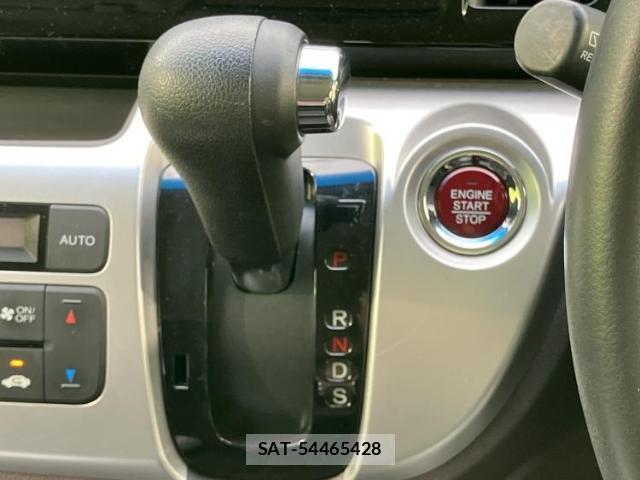 Honda N-WGN 2015-11 8855216-17