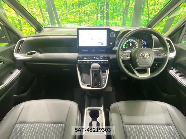 Toyota NOAH 2022-03 8853839-1