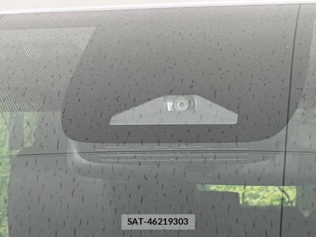 Toyota NOAH 2022-03 8853839-2