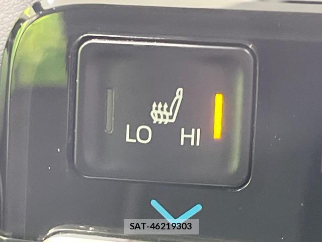 Toyota NOAH 2022-03 8853839-6