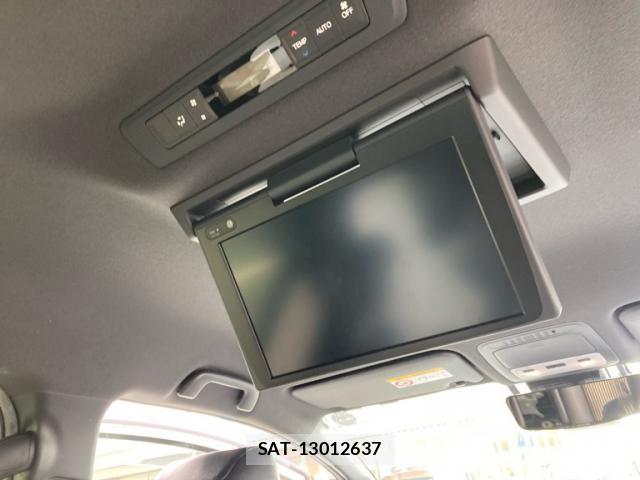 Toyota NOAH 2021-06 8853870-14