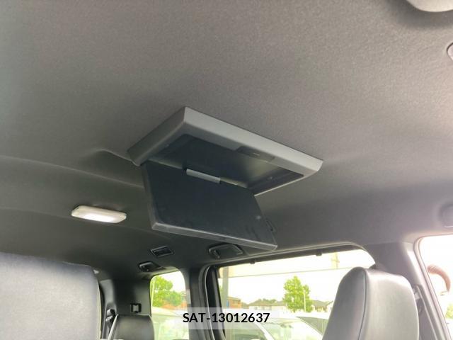 Toyota NOAH 2021-06 8853870-9