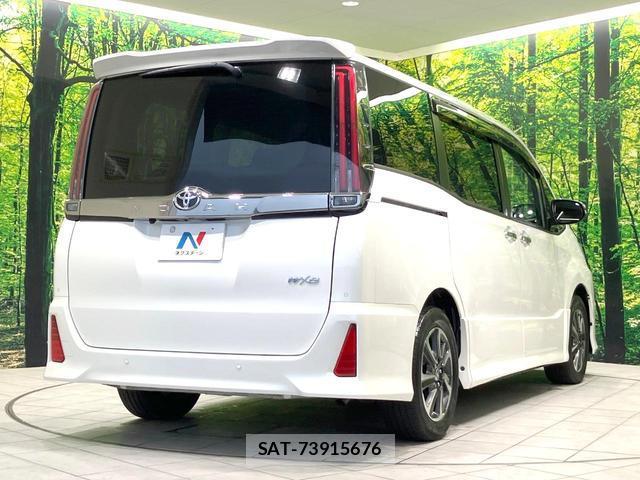 Toyota NOAH 2021-02 8853995-17