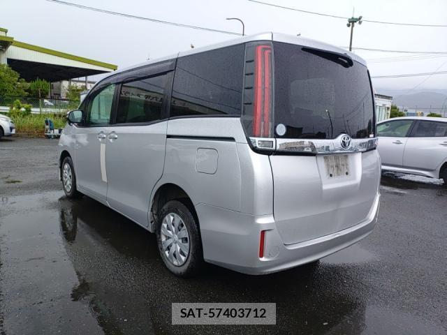 Toyota NOAH 2020-08 8854173-4