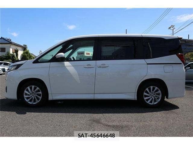 Toyota NOAH 2022-07 8854248-10