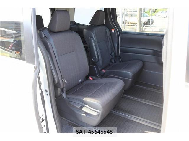 Toyota NOAH 2022-07 8854248-15