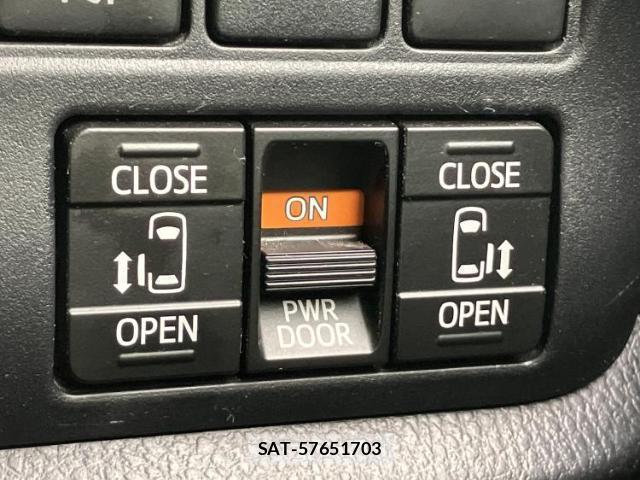 Toyota NOAH 2021-05 8854293-15