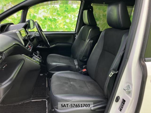 Toyota NOAH 2021-05 8854293-6