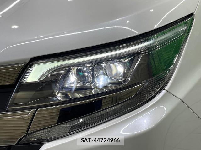 Toyota NOAH 2020-04 8854341-14