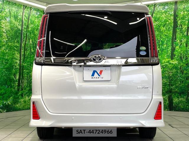 Toyota NOAH 2020-04 8854341-17