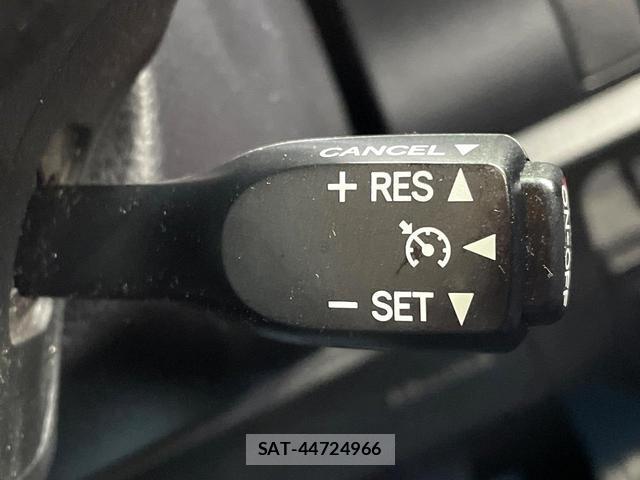 Toyota NOAH 2020-04 8854341-5