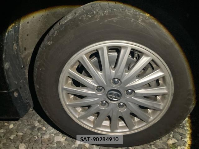 Toyota NOAH 2015-07 8854420-12