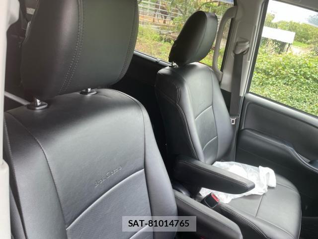 Toyota NOAH 2016-05 8854525-19