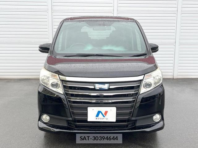 Toyota NOAH 2014-11 8854584-15