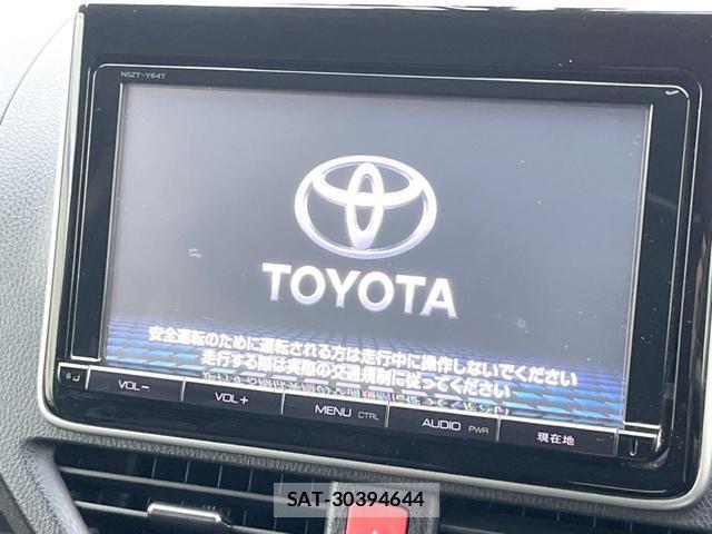 Toyota NOAH 2014-11 8854584-2