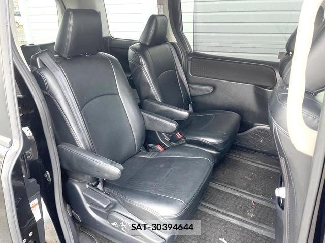 Toyota NOAH 2014-11 8854584-8