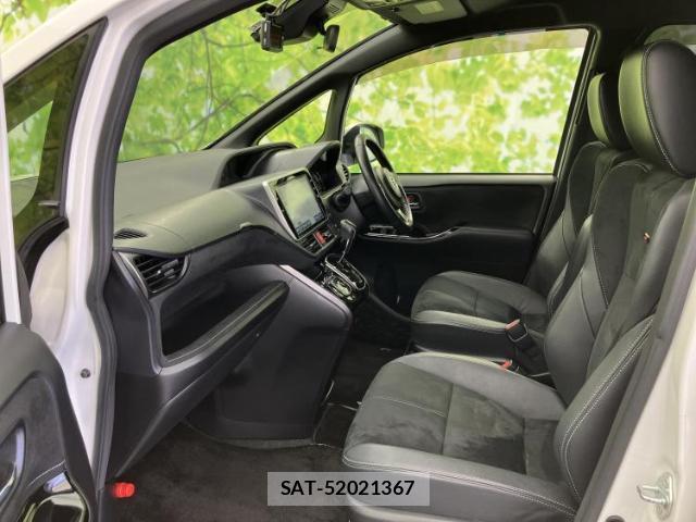 Toyota NOAH 2017-11 8854596-6