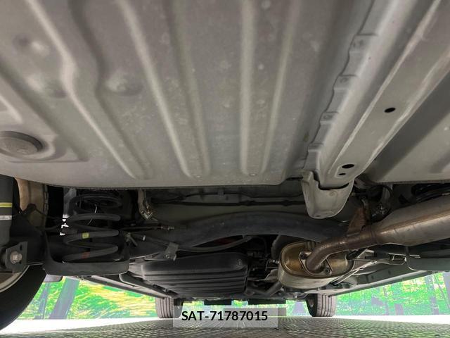 Toyota NOAH 2014-11 8854745-19