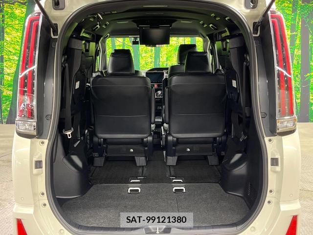 Toyota NOAH 2019-02 8854746-10
