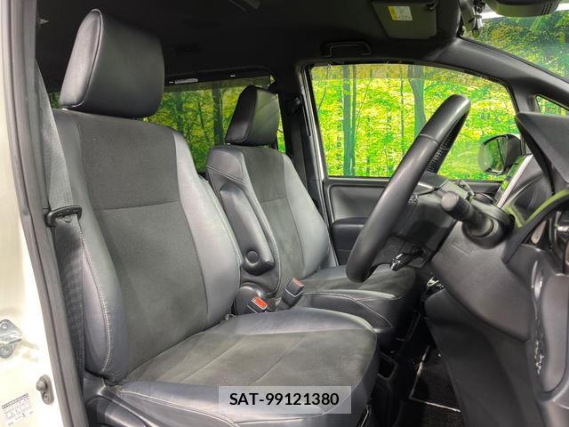 Toyota NOAH 2019-02 8854746-7