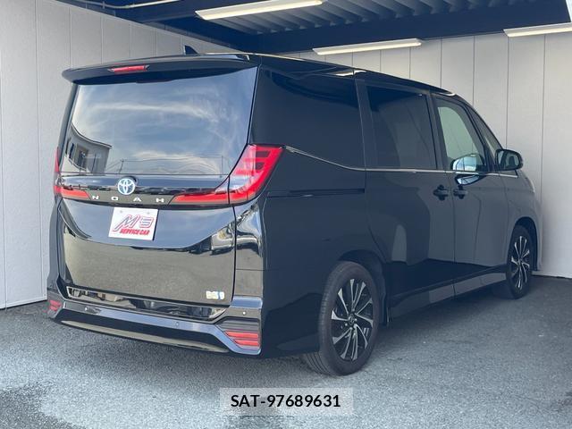 Toyota NOAH 2023-03 8854787-2