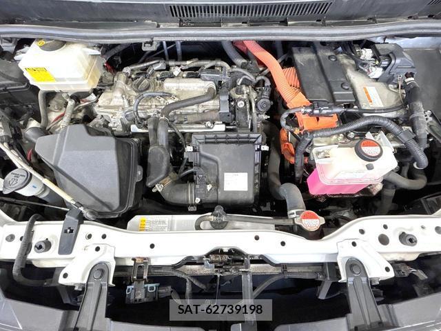 Toyota NOAH 2015-08 8854839-18