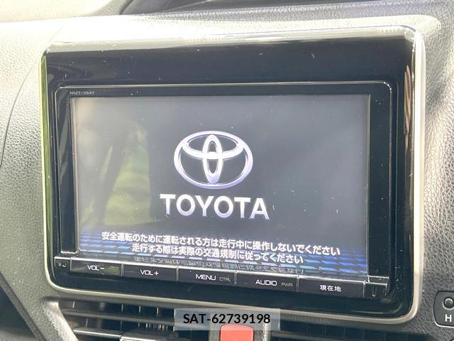 Toyota NOAH 2015-08 8854839-3