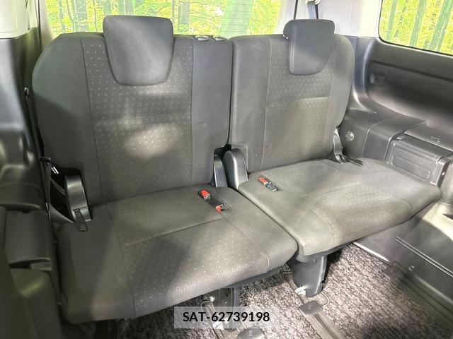 Toyota NOAH 2015-08 8854839-9