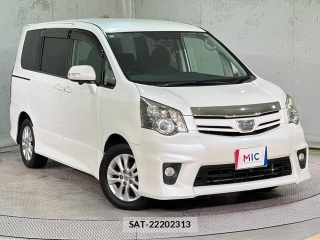 Toyota NOAH 2010-12 8855116-2