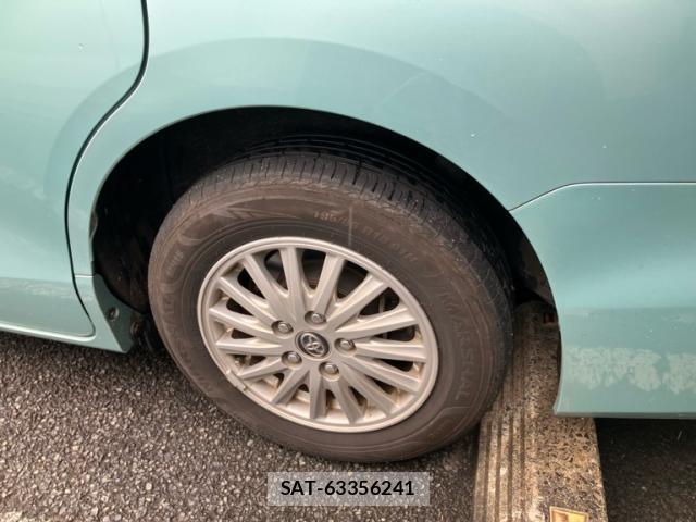 Toyota NOAH 2015-09 8855139-6