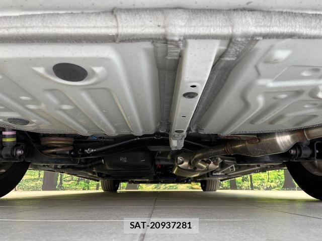 Toyota NOAH 2025-07 8855192-18