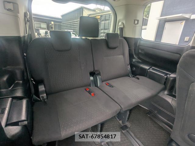 Toyota NOAH 2015-08 8855455-10