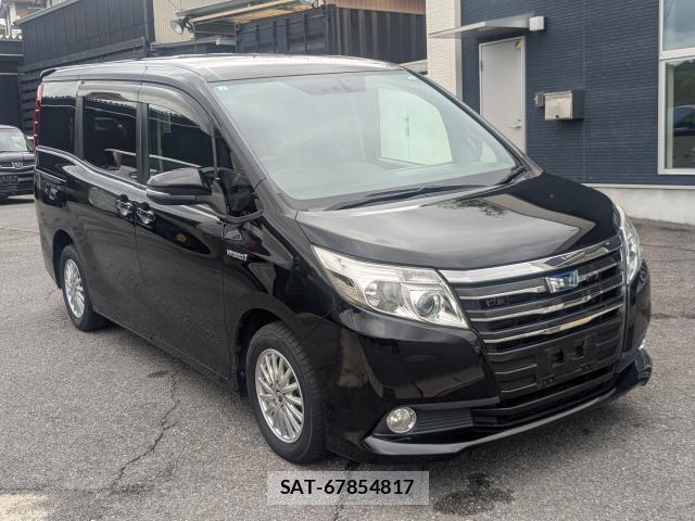 Toyota NOAH 2015-08 8855455-6