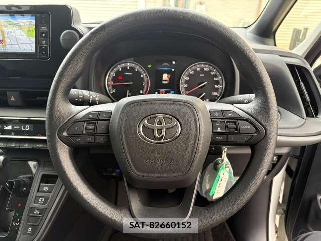 Toyota NOAH 2025-08 8855520-10