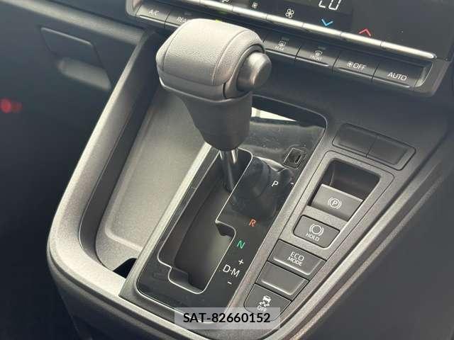 Toyota NOAH 2025-08 8855520-18