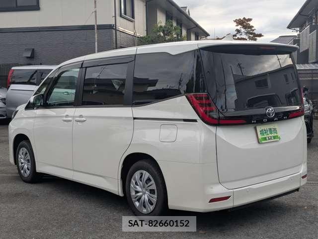 Toyota NOAH 2025-08 8855520-4