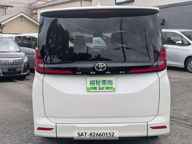 Toyota NOAH 2025-08 8855520-5