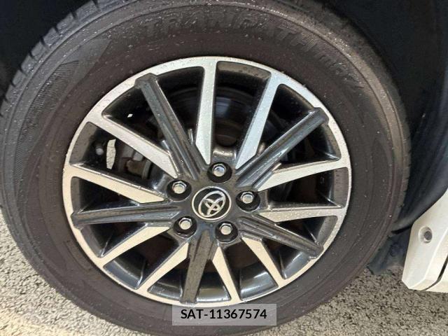 Toyota NOAH 2017-04 8855569-8