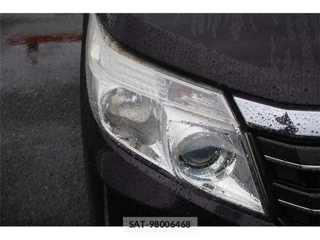 Toyota NOAH 2014-10 8855604-12