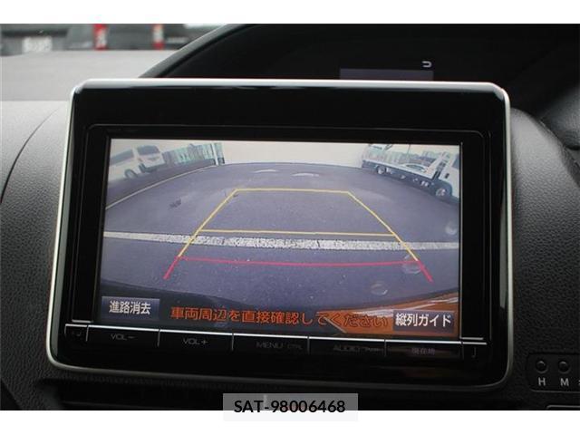 Toyota NOAH 2014-10 8855604-2