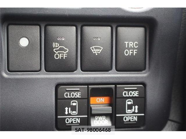 Toyota NOAH 2014-10 8855604-4