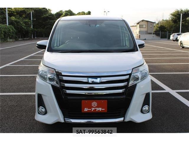 Toyota NOAH 2016-02 8855620-8