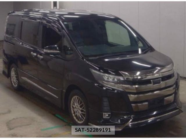 Toyota NOAH 2018-05 8855770-0